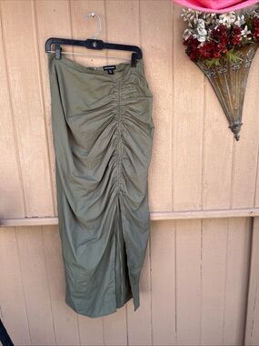 PrettyLittleThing Olive Green Ruched Midi Skirt 12 large
